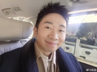 杨迪回应与相恋12年女友分手：是理性选择的结果