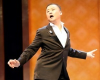 周立波最新照片曝光！发福变胖了许多，精神状态却很好