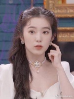 怎么能有这么美的女人！每次看她颜都会被震撼到！