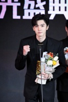 新晋大嫂被靠山坑？陈哲远待遇低？王力可退圈？肖宇梁塌房？姨太问答