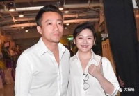 大S卖盐酥鸡，要价500万每小时