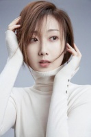 28岁美女主持惊艳春晚，成“撒贝宁接班人”，背后内幕首曝光：这次终于藏不住了……