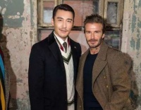 他帅过胡歌，凭一剧爆红，今住千万豪宅却成配角，女友已出家