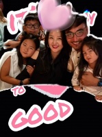 何洁分享若干全家福，与老公刁磊超恩爱，三个孩子都像妈妈