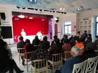 白沙岛管委会白沙港村文化礼堂开展“送戏进礼堂越剧专场”活动