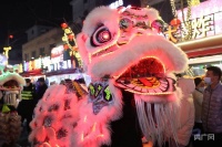 山东青岛：多彩活动闹元宵