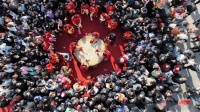 河北任丘：锣鼓喧天闹元宵 精彩民俗庆佳节