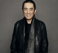 曝名导私生活混乱曾得病，潜规则选妃艺校成后宫，张艺谋火速被扒