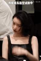 姐，真的别太美了！她是在撩头发吗？她不是在撩我吗！