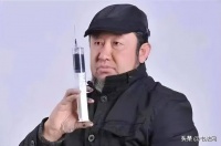 能好好写字的“射书大师”邵岩，偏偏要追求新意，直言自己还要射