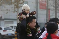 南乐：民俗展演“搭台” 产品展销“唱戏”