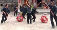 陇西：滚灯“滚”出幸福年