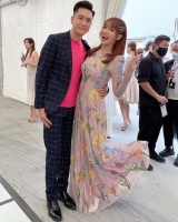 提前庆祝49岁生日！TVB视帝订酒店度假，携女友尽享二人世界劲浪漫