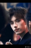 陈飞宇跟女网红床照曝光