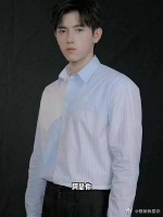 陈飞宇疑似与女网红恋情曝光