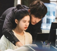 曝陈飞宇和女网红恋情，两人多次在高档酒店亲密，女方拍下高清照