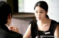 对你动了真情的女人，往往不会说“我爱你”，但会给你这4个“信号”！
