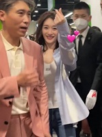 这哪是46岁的李小冉 姐姐状态太好了 穿搭好好看 好适合她的气质……