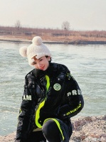 黄奕微博发文：这不是事儿，姐也有男友了