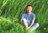 《春山夜行》：用文学形式再现西北小城