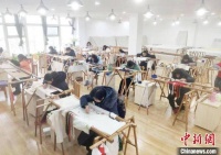 重庆万州盘活“指尖经济”：“针”功夫“绣”出幸福生活