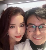 香港知名女星获众星庆生！美颜过度变面包脸，参加商演被揩油