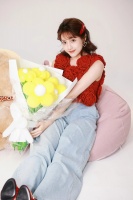 李艺彤浪漫写真！