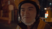 20岁来青岛闯荡，他曾年入近20万，没想到一年时间…欠下百万外债！一边骑车一边掉眼泪，还好，翻盘了！