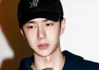 文盲风波？大批粉丝攻击央媒