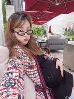 李念晒孕肚照官宣怀三胎：我们的第三个孩子