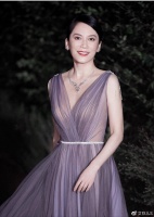 52岁俞飞鸿仍单身，被冯唐刁难如何解决需求？回答：饿了就吃