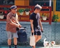 蔡康永方回应与男友人吃饭遛狗：目前在休息中