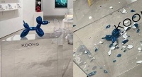 好奇心作祟？参观者打碎名家玻璃作品“气球狗”，价值数十万元