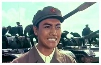 70年代英俊红小生，因糊涂酿大错，自断星途，如今被遗忘