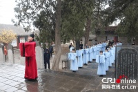嵩阳书院拜孔子 杜甫故里访诗圣 郑州书卷气息浓