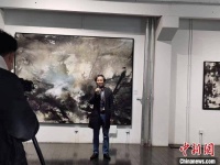 法籍华人画家叶星千上海举行个展 阐释中西艺术融合的思考与感悟