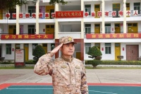奋斗14年，他从列兵成为连长！