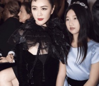 她当红时怀孕，丈夫是谁至今是个谜，女儿12岁长相浮现生父基因