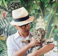 周杰发文引争议，夸张颂文直言广东人比内地聪明，被嘲阴阳怪气