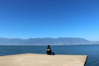 余华：精神内耗，其实也是一种积极情绪