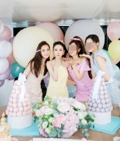 郭富城和老婆方媛终于悼念蔡天凤了，蔡天凤的公公婆婆也首次发声