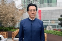 全国政协委员徐玖平：建议打造56个民族统一的 “华服”