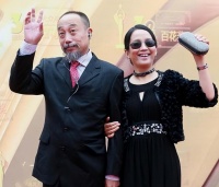 回国养老失败，孙海英、吕丽萍被迫回到美国，靠捡垃圾为生！