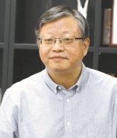 全国政协委员顾青：坚守学术出版 呼吁版权保护