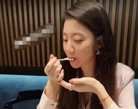 张小姐两部曲背后的男人,吕某身份曝光,网友:张某,大学白读了!