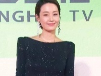 马伊琍的情商有多高，看看她是如何机智化解主持人刁钻问题的！