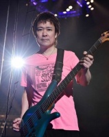 有贺启雄患癌去世年仅58岁 曾与小田和正等合作