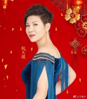 著名歌手杭天琪：这辈子最正确的决定，就是47岁冒险为粉丝生儿子