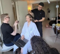 谷爱凌刘亦菲神仙合影！两人美照获网友点赞，最惊喜的是大威！