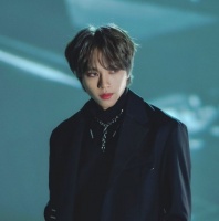 韩选秀艺人金贤宰被曝校园霸凌 同学称曾想过自杀